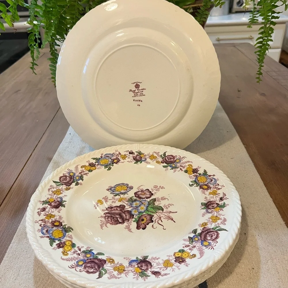 Trentham Royal Cauldron England 5 Dinner  Plates 10.5”